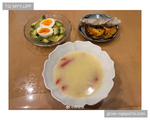 鲍春来晒早餐像开赛前动员，我瞬间把银行卡藏起来了